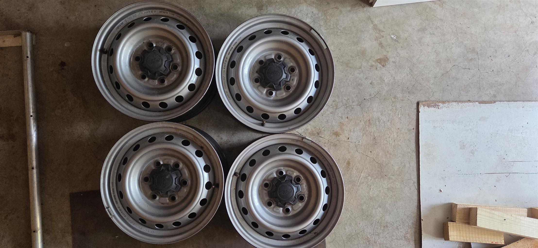 Steel Rims and New Rear Brake Shoes Ford Ranger 2022 - Private Seller Steel Rims and New Rear Brake Shoes Ford Ranger 2022 - Private Seller