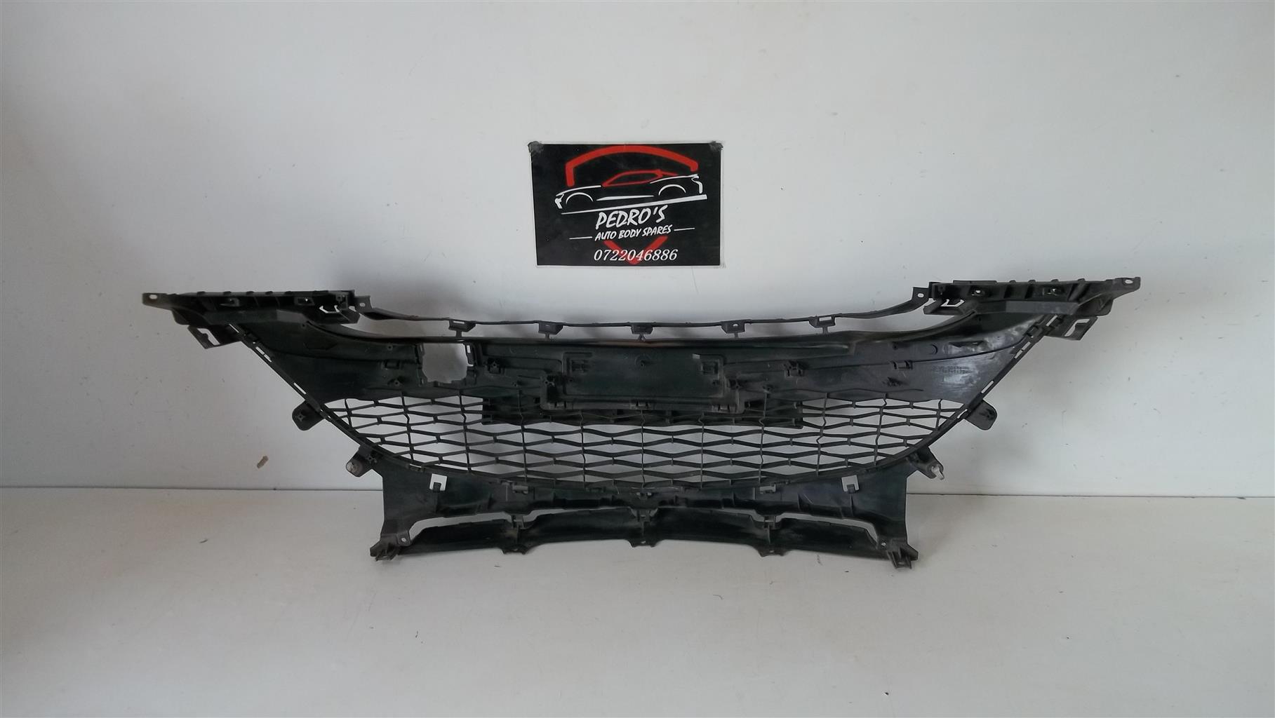 Mazda 3 grille - Private Seller