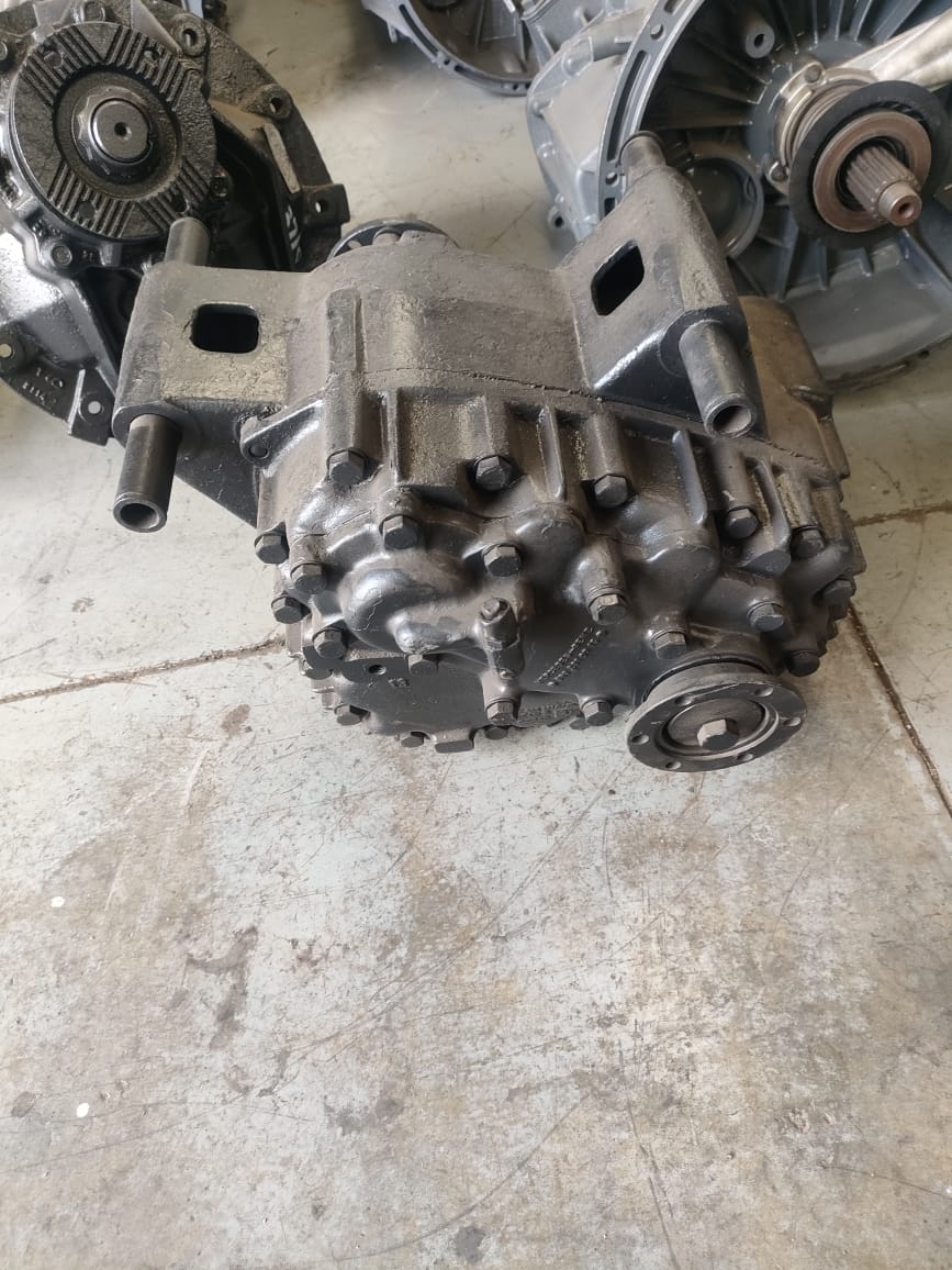 Transfer case Merc VG 500 - Private Seller