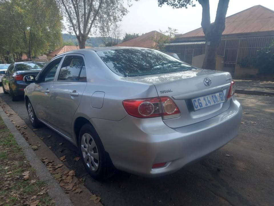 2013 Toyota Corolla Advanced, 1.3 Petrol, Manual, Silver, 92000kms