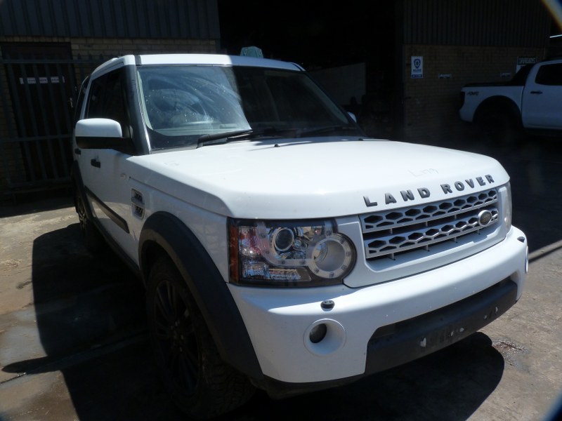 Land Rover Discovery 4 SDV6 S AT White - 2013 STRIPPING FOR SPARES - Private Seller Land Rover Discovery 4 SDV6 S AT White - 2013 STRIPPING FOR SPARES - Private Seller