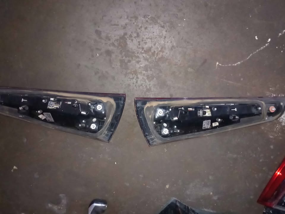 Vw Audi Q3 rear body taillight both side - Private Seller Vw Audi Q3 rear body taillight both side - Private Seller