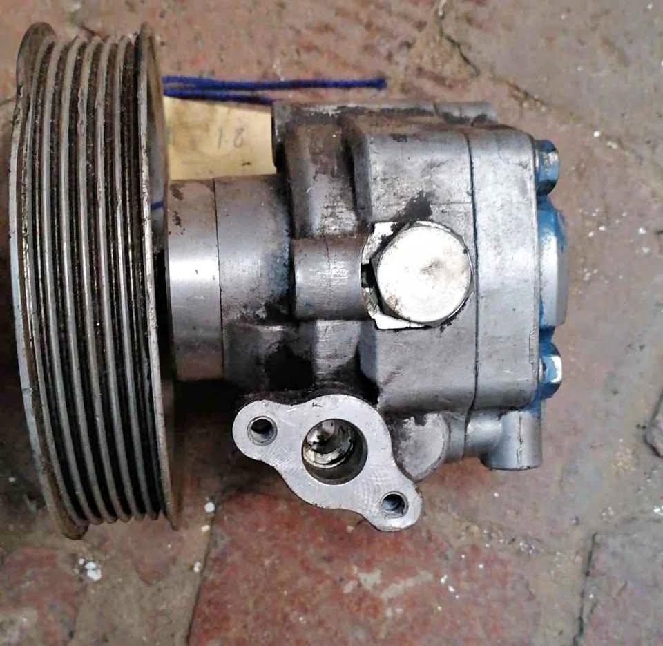 AUDI A4 1.8 CDH POWERSTEERING PUMP. - Private Seller AUDI A4 1.8 CDH POWERSTEERING PUMP. - Private Seller