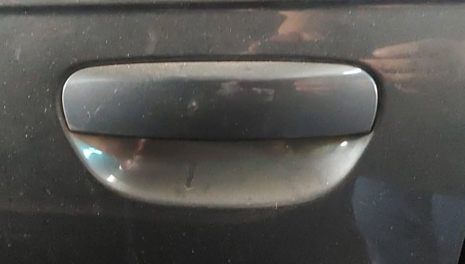 Audi A4 left front outer door handle - Private Seller Audi A4 left front outer door handle - Private Seller