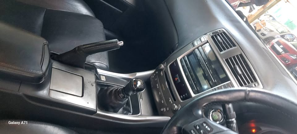 Lexus IS 250 V6 Manual petrol