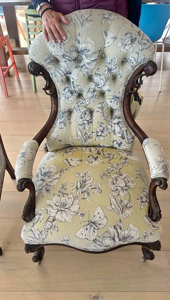 2 Antique Arm Chairs. 2 Antique Arm Chairs.