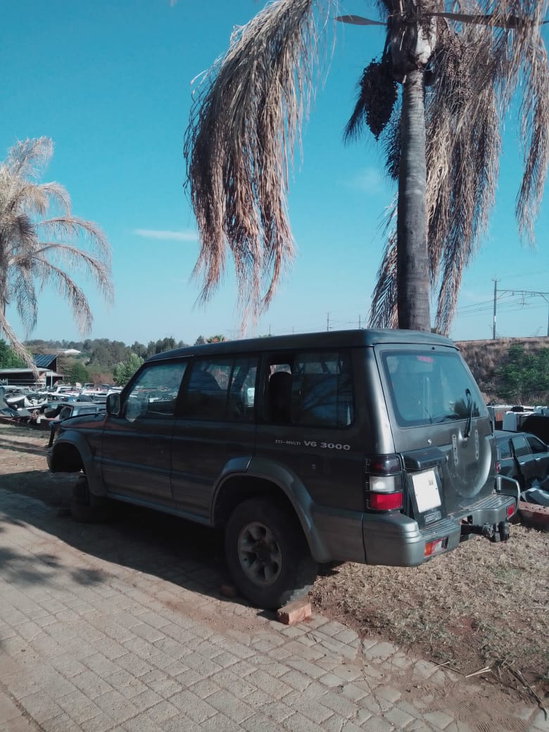 Mitsubishi QCar 3L V6 1995 Model Stripping for Sale - Private Seller Mitsubishi QCar 3L V6 1995 Model Stripping for Sale - Private Seller