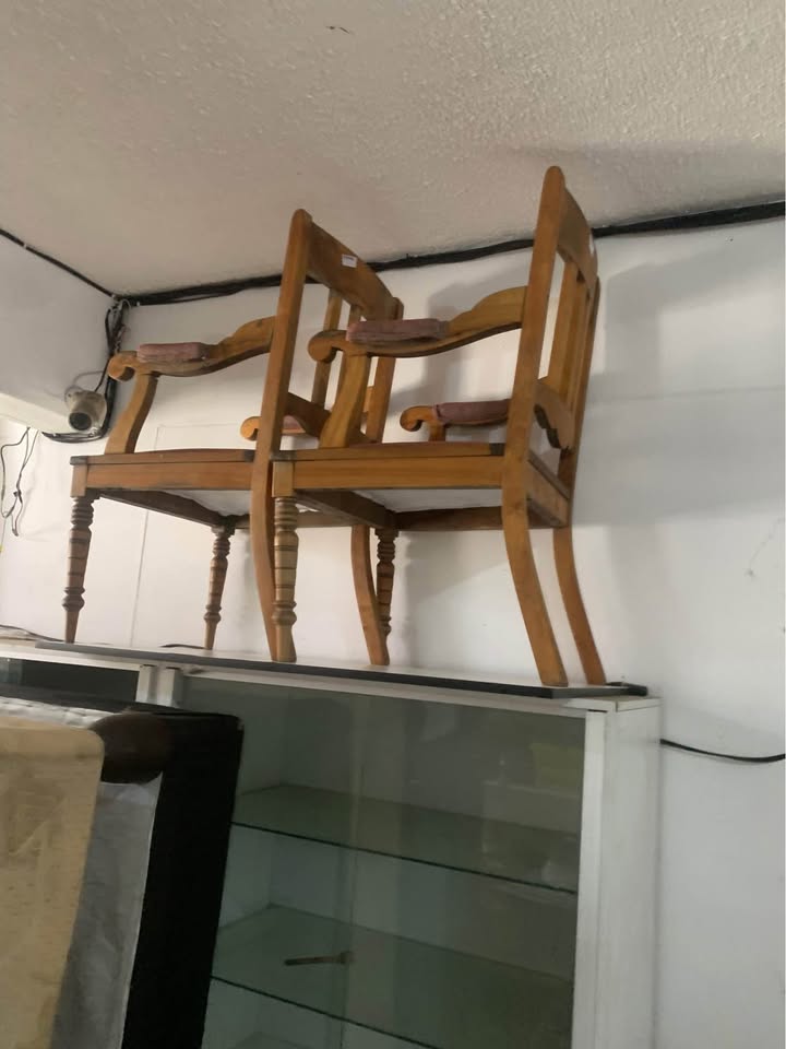 Chairs Antique