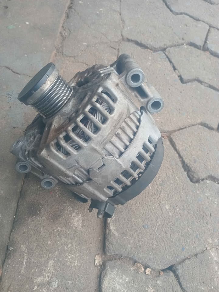 BMW E90 3.0 PETROL ALTERNATOR 7550968 06 - Private Seller BMW E90 3.0 PETROL ALTERNATOR 7550968 06 - Private Seller