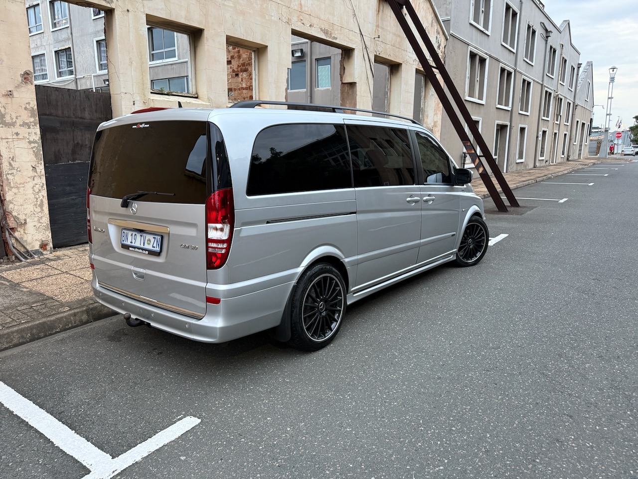 2014 Mercedes-Benz Viano CDI 3.0 Avantgarde - Grand Edition (Super Clean)