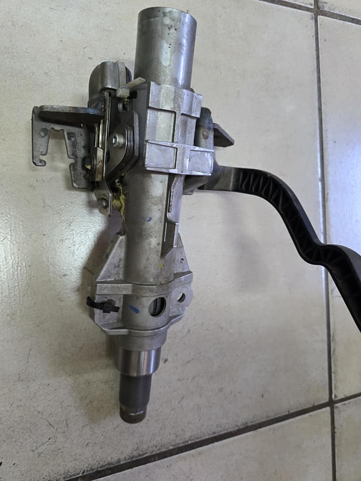 Volkswagen Polo Vivo 1.4 Steering Column Good Condition - Private Seller