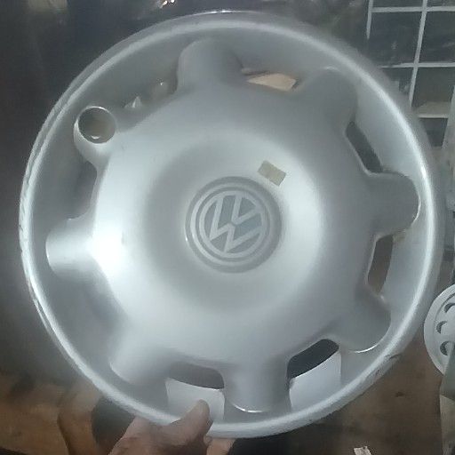 Golf, wheel cap - Private Seller Golf, wheel cap - Private Seller