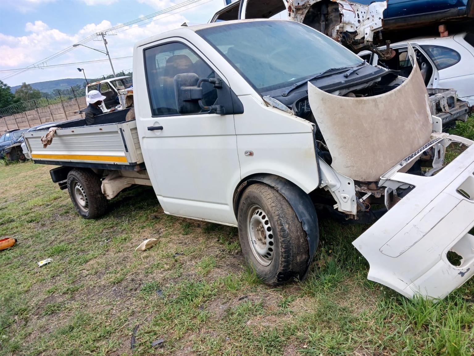 VW TRANSPORTER BODYPARTS FOR STRIPPING FOR SALE
