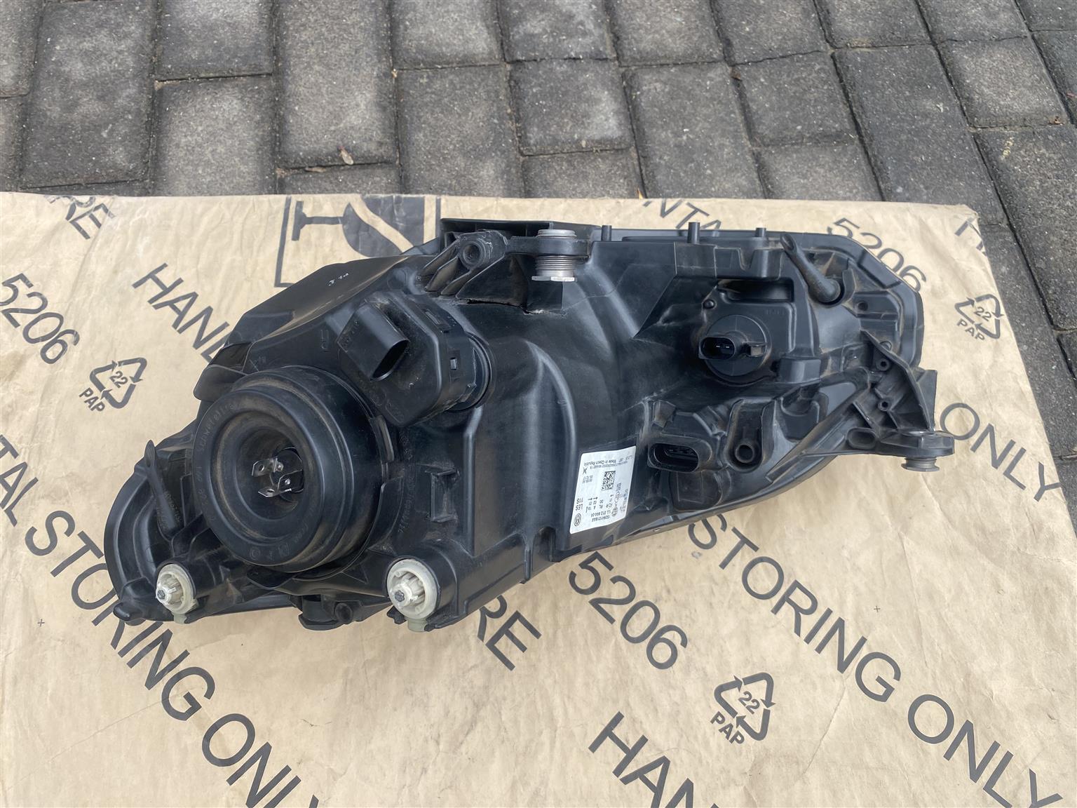 2019 VW UP LED HEADLIGHT RIGHT SIDE FOR SALE. IN EXCELLENT CONDITION - Private Seller
