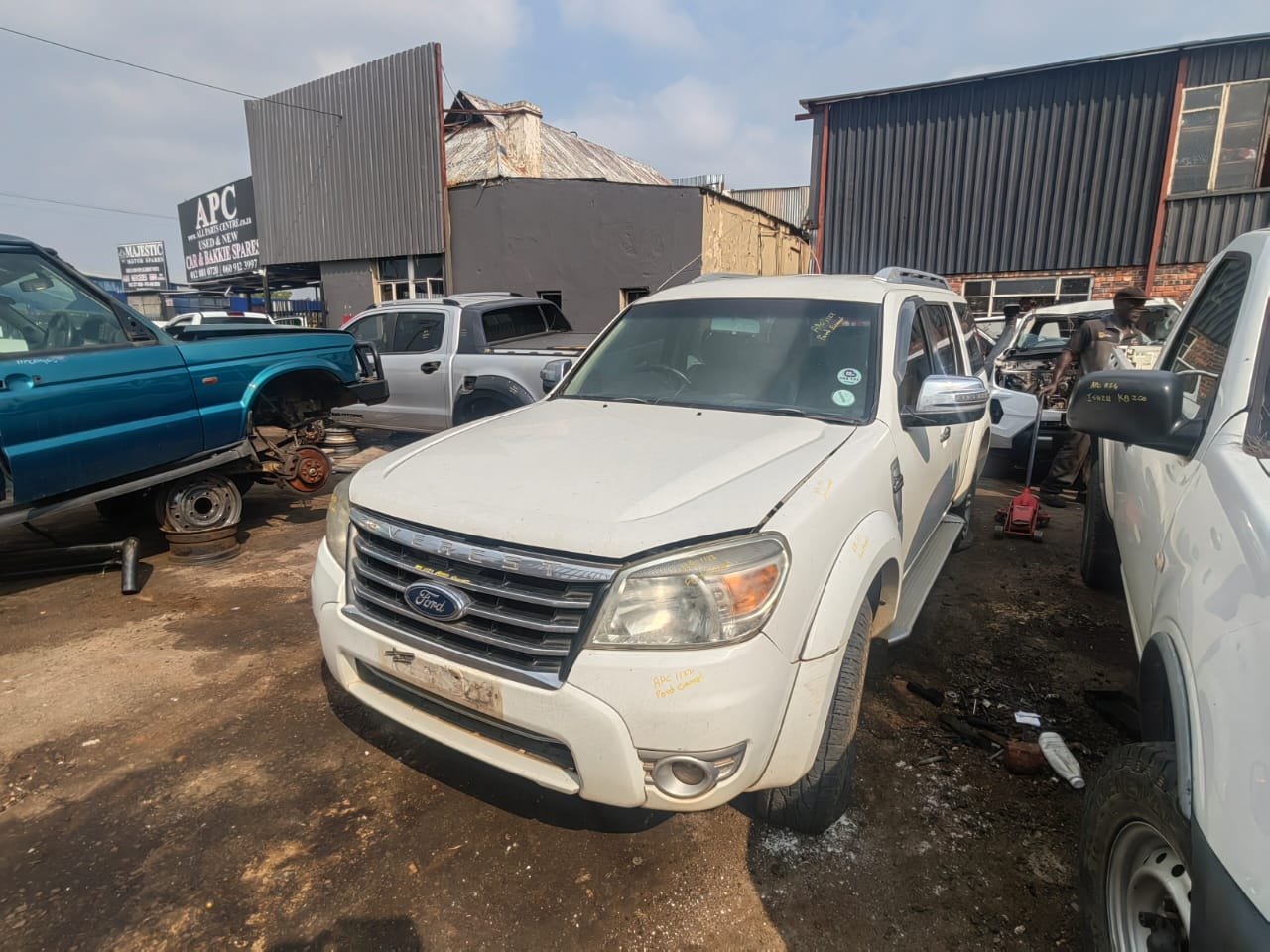Stripping for Spares – Ford Everest 3.0 TDCi XLT 2012 Diesel Manual