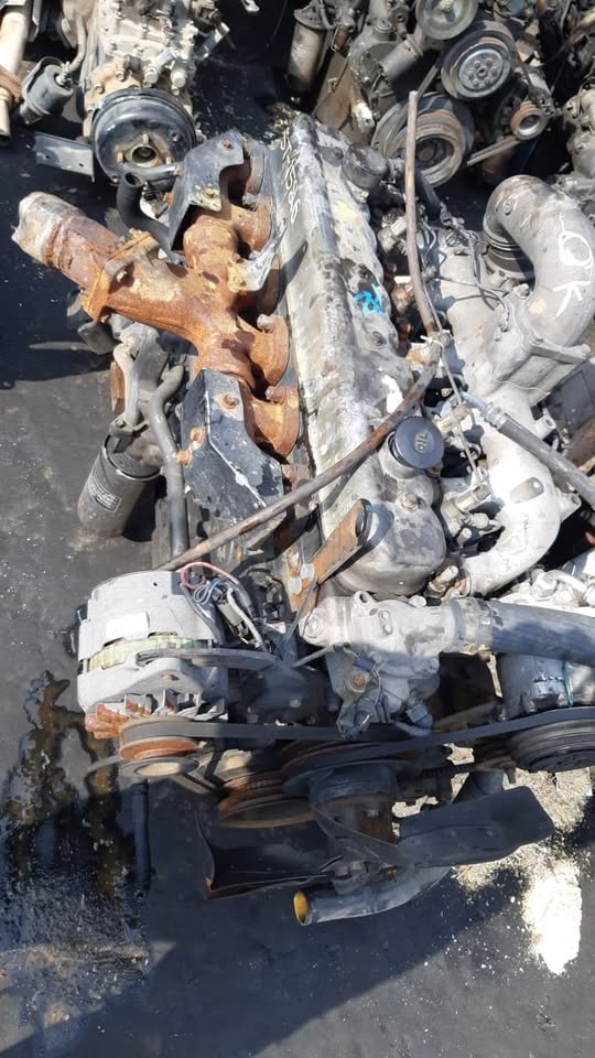 Nissan UD Fe6&Man commonrail engines/gearboxes for sale