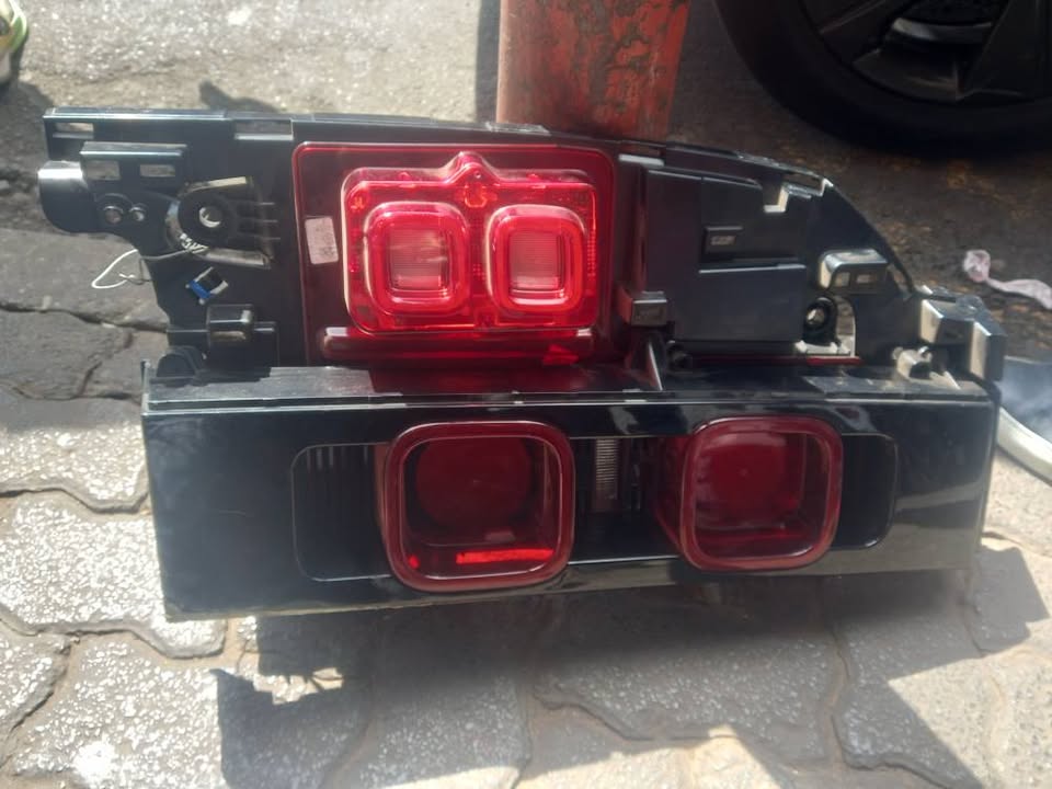 2020 Unwards Land Rover Defender Right Side Taillight - Private Seller