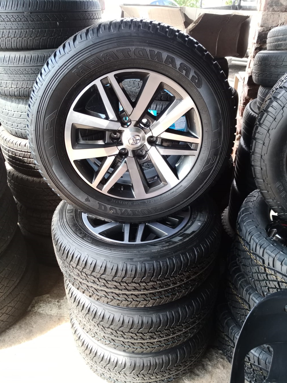 18" Toyota Hilux/Fortuner original mags with brand new 265/60/18 Dunlop Grandtr - Private Seller 18" Toyota Hilux/Fortuner original mags with brand new 265/60/18 Dunlop Grandtr - Private Seller