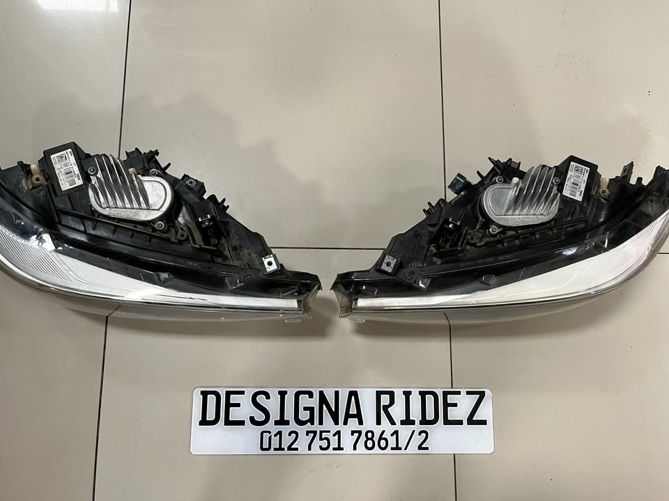 BMW F80 M3/F82 M4 - FRONT ADAPTIVE LED LCI HEADLIGHTS AVAILABLE. - Private Seller BMW F80 M3/F82 M4 - FRONT ADAPTIVE LED LCI HEADLIGHTS AVAILABLE. - Private Seller