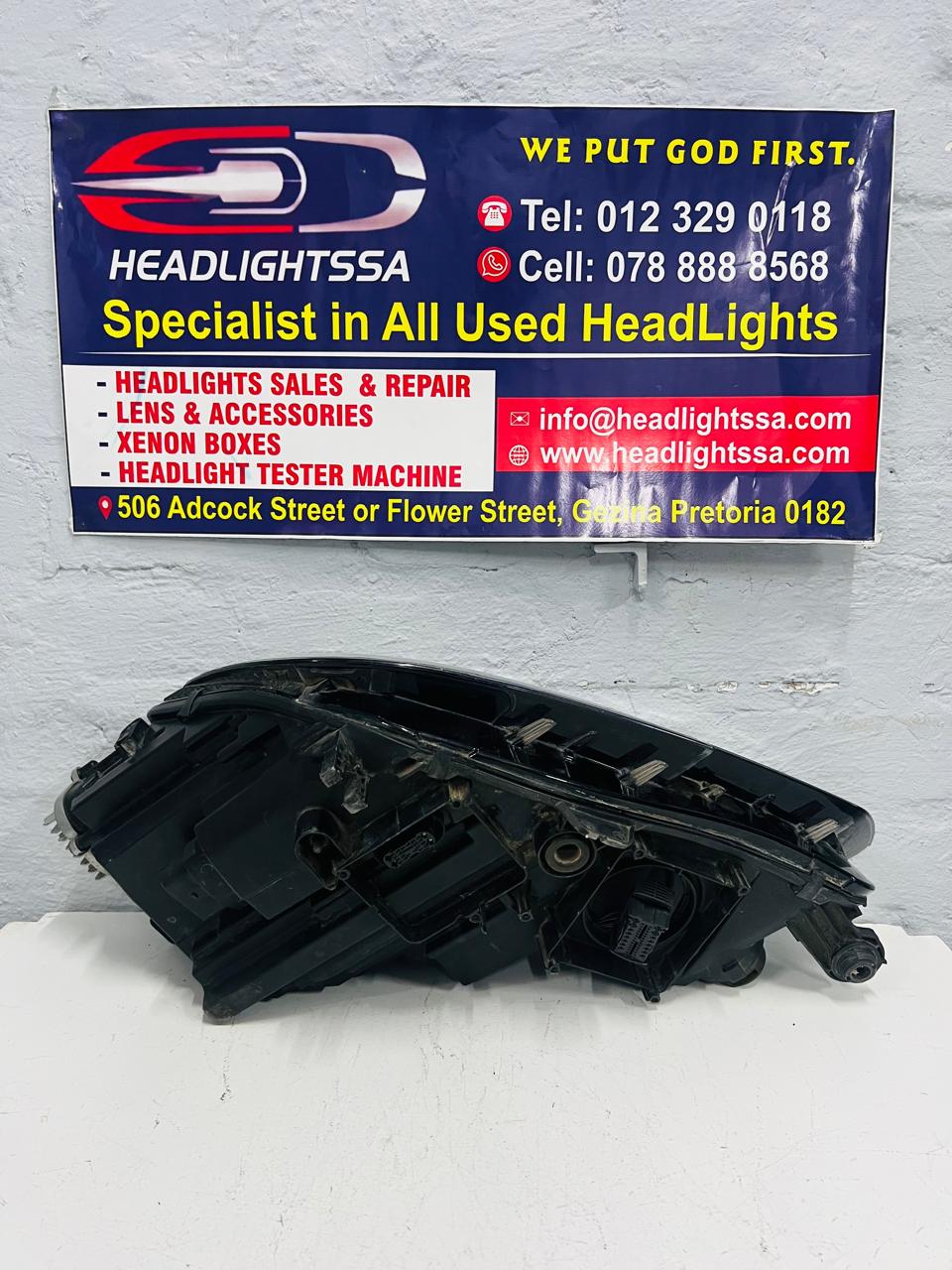 Range Rover Vogue left side headlight replacement housing - Private Seller Range Rover Vogue left side headlight replacement housing - Private Seller