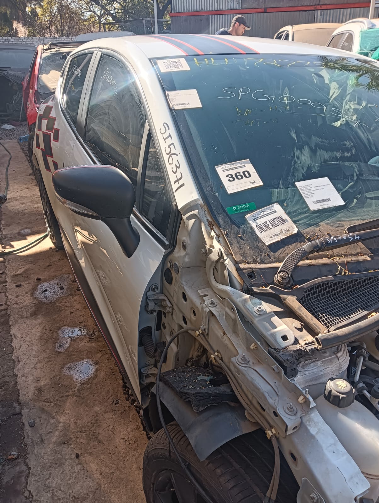 2016 RENAULT CLIO 4 - Private Seller 2016 RENAULT CLIO 4 - Private Seller