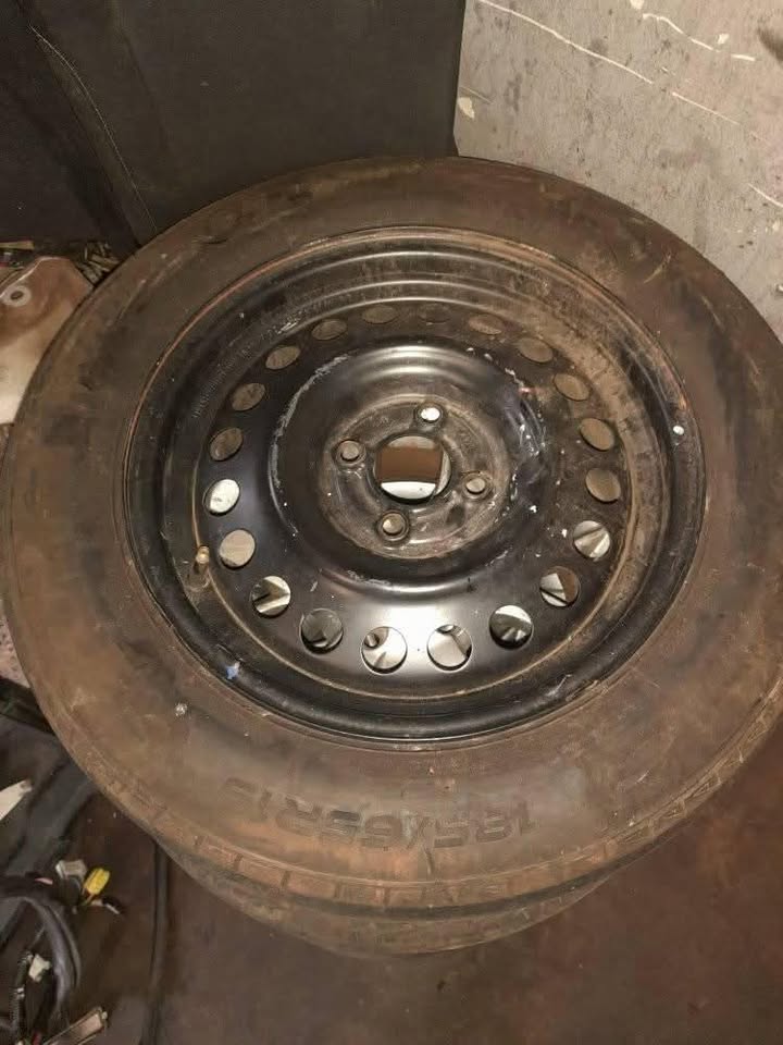 NISSAN ALMERA RIMS AND TYERS - Private Seller NISSAN ALMERA RIMS AND TYERS - Private Seller