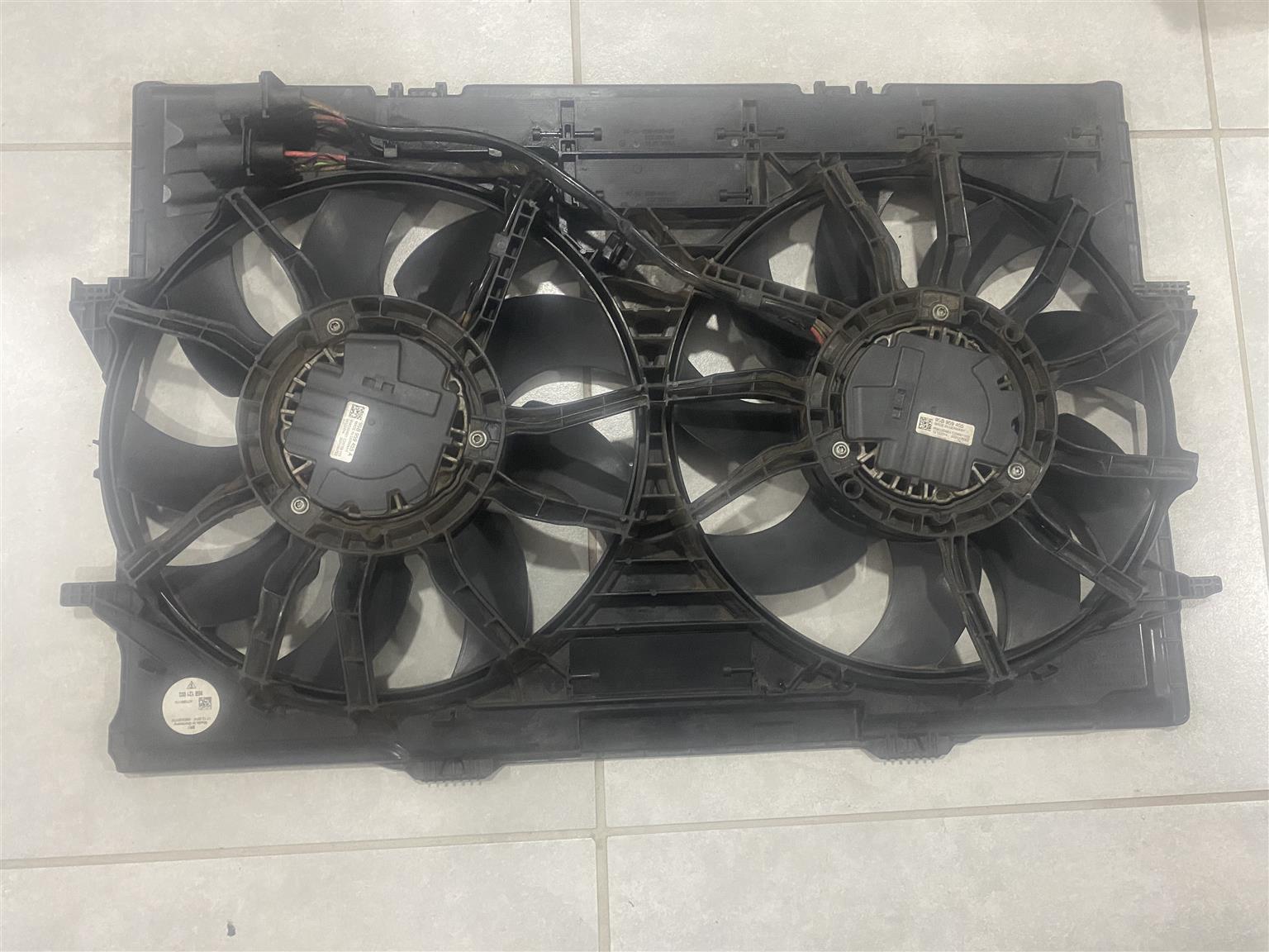 2019 PORSCHE MACAN RADIATOR FAN FOR SALE. IN PRISTINE CONDITION - Private Seller 2019 PORSCHE MACAN RADIATOR FAN FOR SALE. IN PRISTINE CONDITION - Private Seller