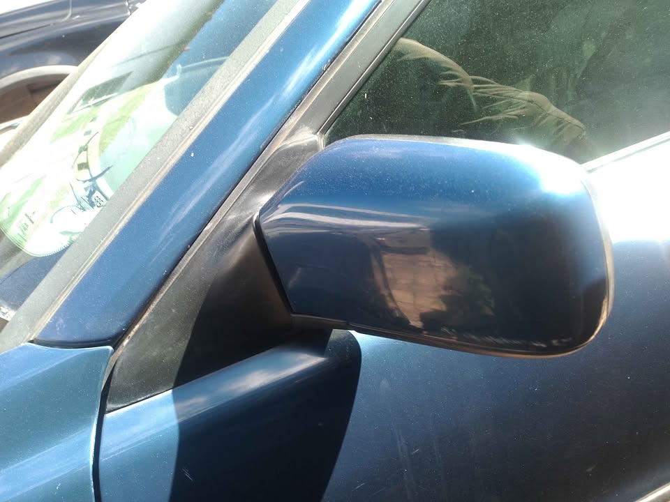 VOLVO S40 2003 LEFT REAR VIEW MIRROR FOR SALE - Private Seller VOLVO S40 2003 LEFT REAR VIEW MIRROR FOR SALE - Private Seller