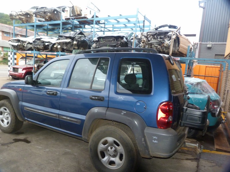 2004 JEEP CHEROKEE 2.4 SPORT SPARES - Private Seller 2004 JEEP CHEROKEE 2.4 SPORT SPARES - Private Seller