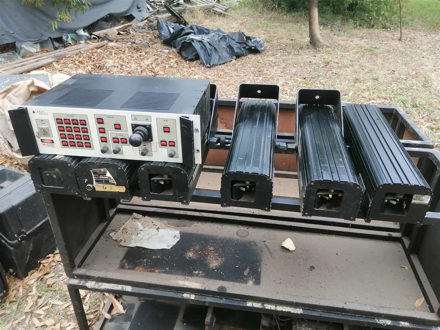 Chorus Laser system controller & 8 heads. No cables