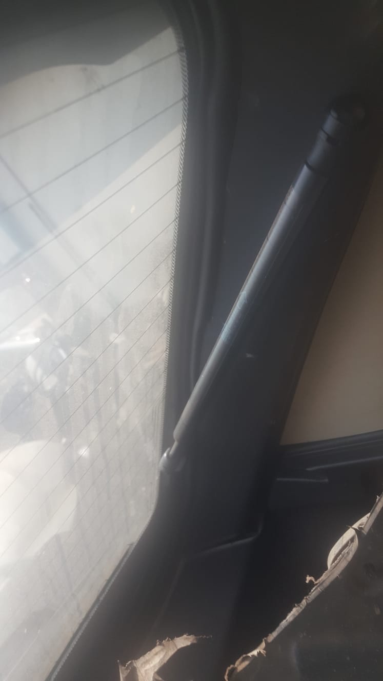 2011 Range Rover Sport 3.0 V6 HSE Lux Boot Shocks for sale - Private Seller