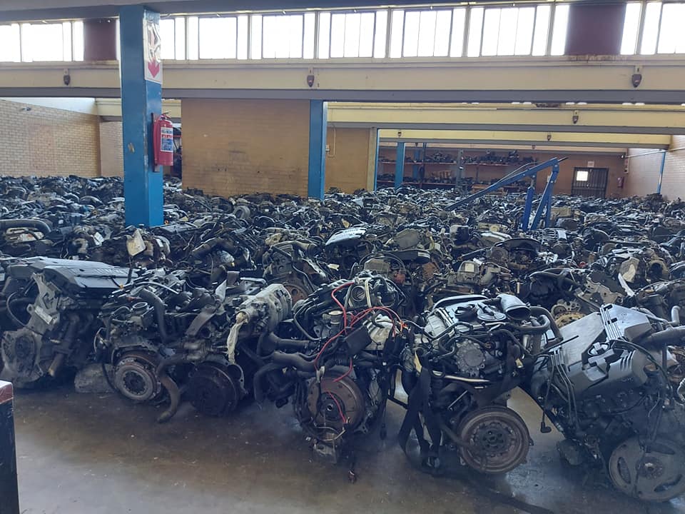 ENGINE'S AND GEARBOXES FOR SALE - Private Seller ENGINE'S AND GEARBOXES FOR SALE - Private Seller