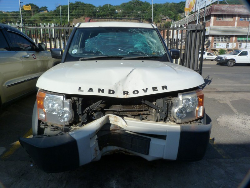 Land Rover Discovery 3 2.7 TDV6 AT White - 2005 STRIPPING FOR SPARES - Private Seller Land Rover Discovery 3 2.7 TDV6 AT White - 2005 STRIPPING FOR SPARES - Private Seller