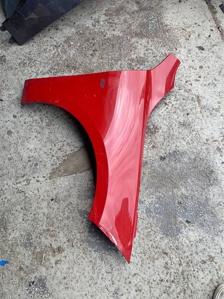 BMW F40 fender RHS BMW F40 fender RHS