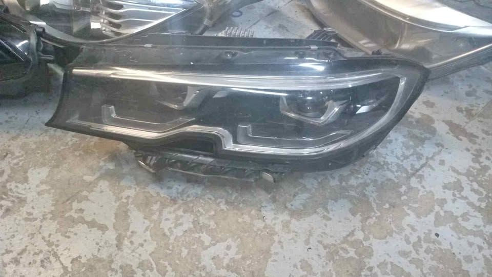 BMW G20 HEADLIGHTS - Private Seller BMW G20 HEADLIGHTS - Private Seller