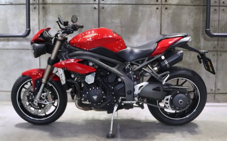 2017 Triumph Street Triple 1050 S - Private Seller 2017 Triumph Street Triple 1050 S - Private Seller