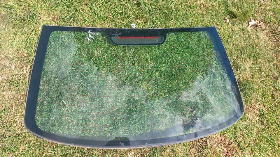 Bmw 320i e90 rear windscreen - Private Seller Bmw 320i e90 rear windscreen - Private Seller