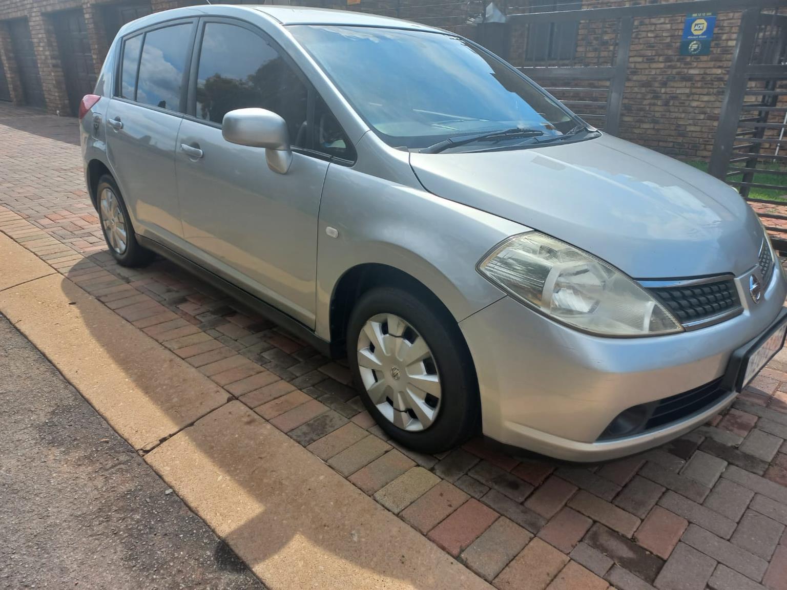 Used 2007 Nissan Tiida hatch 1.6 Visia+ - Private Seller Used 2007 Nissan Tiida hatch 1.6 Visia+ - Private Seller