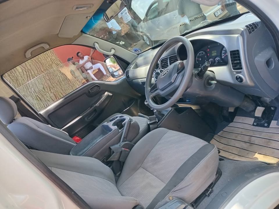 2014 Kia K2500 2.5 Disiel Manual White Color