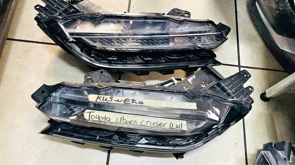 Toyota Urban Cruiser headlights - Private Seller Toyota Urban Cruiser headlights - Private Seller
