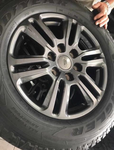 18 inch Ford Ranger Wildtrek original mag with used 265/60/18 tyre to use for s - Private Seller 18 inch Ford Ranger Wildtrek original mag with used 265/60/18 tyre to use for s - Private Seller