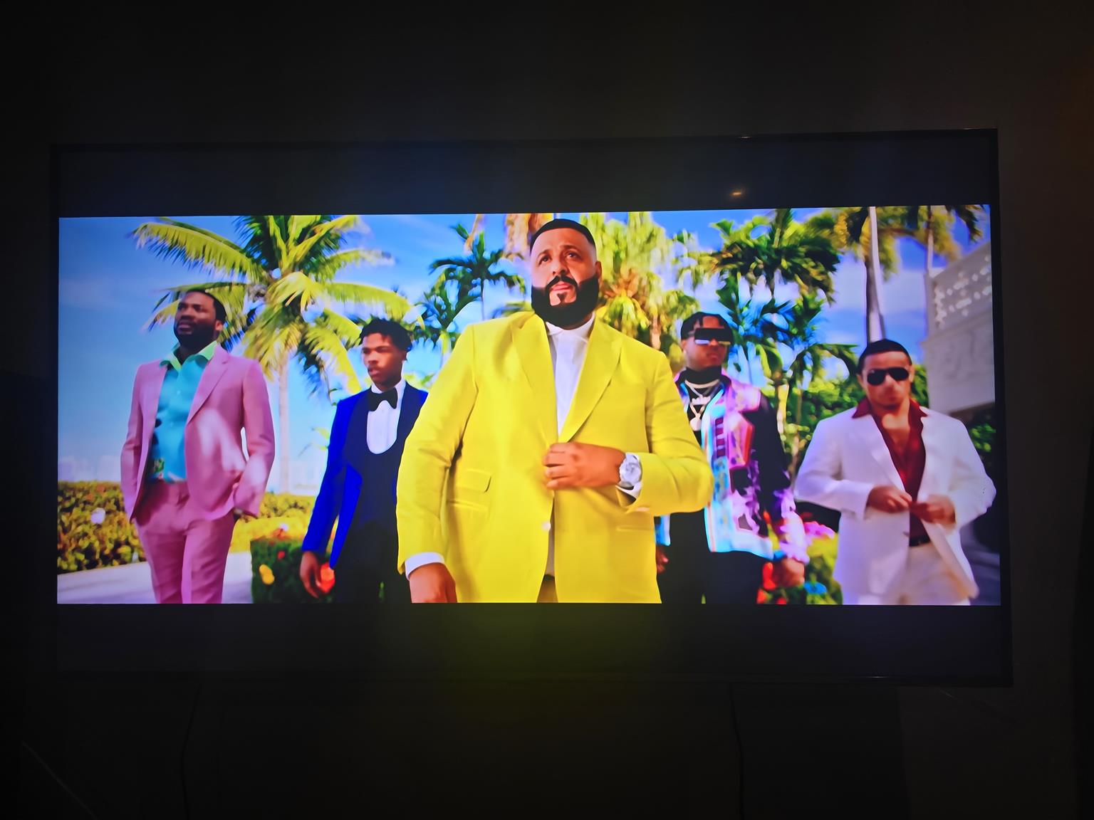 Lg Qned 65 inch model number Qned Price is 14.500