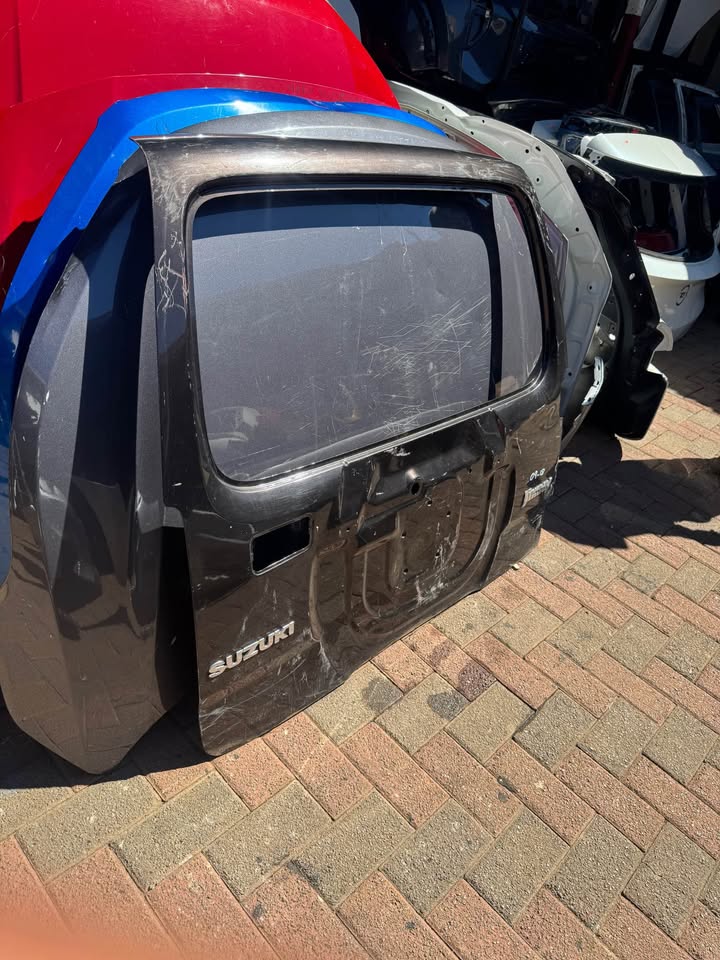 Suzuki Jimny Boot Lid Tailgate Door - Private Seller Suzuki Jimny Boot Lid Tailgate Door - Private Seller