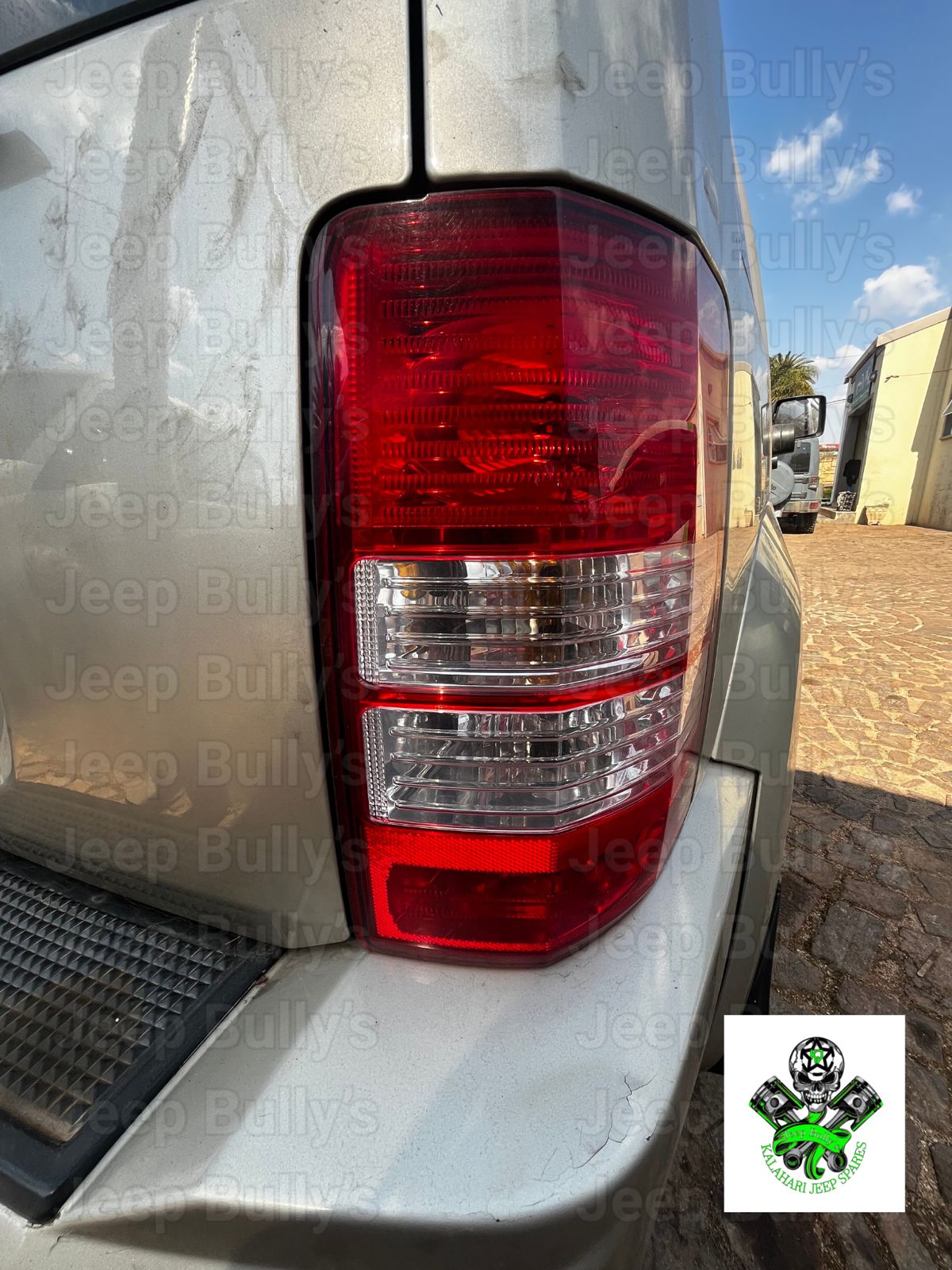3.7 Jeep Cherokee KK Right Side Taillight For Sale (2010) - Private Seller 3.7 Jeep Cherokee KK Right Side Taillight For Sale (2010) - Private Seller