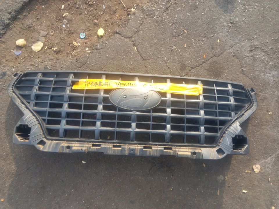 Hyundai Venue front Grille - Private Seller Hyundai Venue front Grille - Private Seller