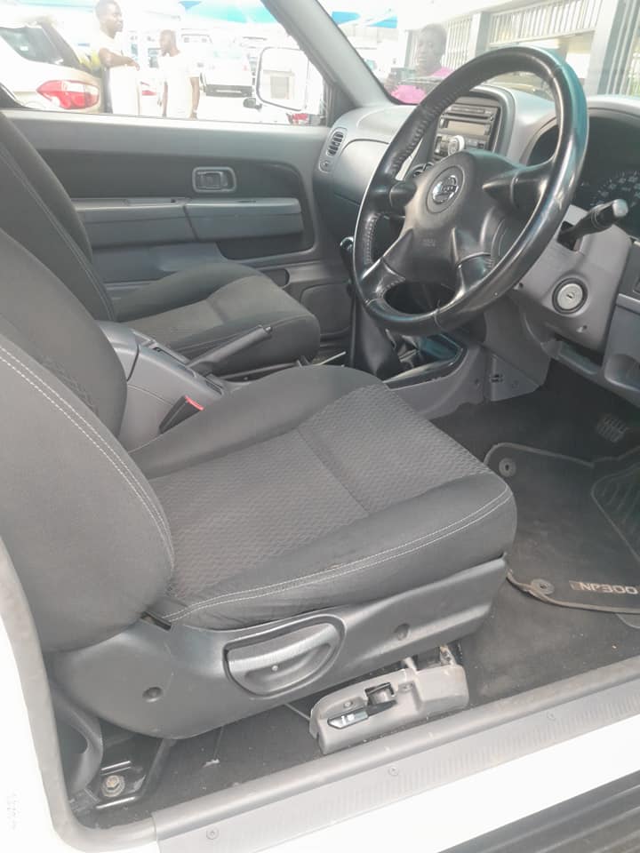 2019 NISSAN  NP300 3.0 HARDBODY 4X4 DOUBLE CAB MANUAL