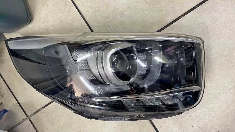 Kia Picanto LED HEADLIGHT - Private Seller Kia Picanto LED HEADLIGHT - Private Seller