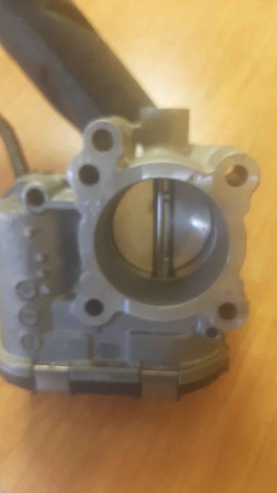FORD FIGO THROTTLE BODY. SECOND HAND. FOR VARIOUS OTHER CARS TOO. - Private Seller