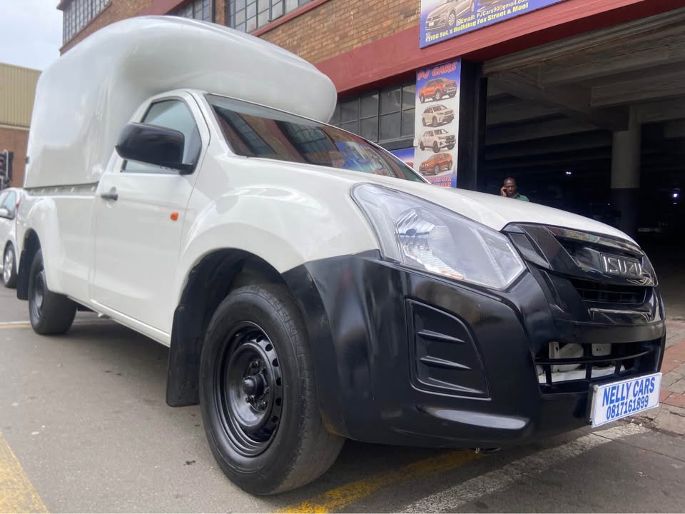 2017 Isuzu KBkm Manual Diesel