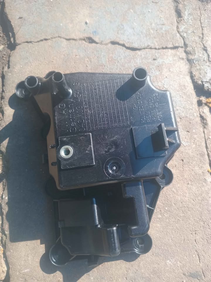 ANTI-FLAME OIL SEPARATOR UP POLO GOLF AUDI VIRTUS 04C103464G 04C103464G Rate it - Private Seller